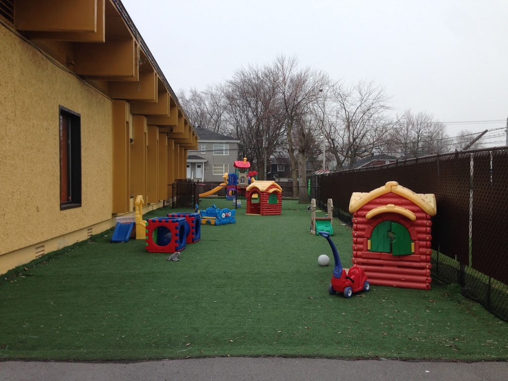 Nursery Grandir Cest Magique | 3897 Grande Allée, Saint-Hubert, QC J4T 2V8, Canada | Phone: (450) 656-3999