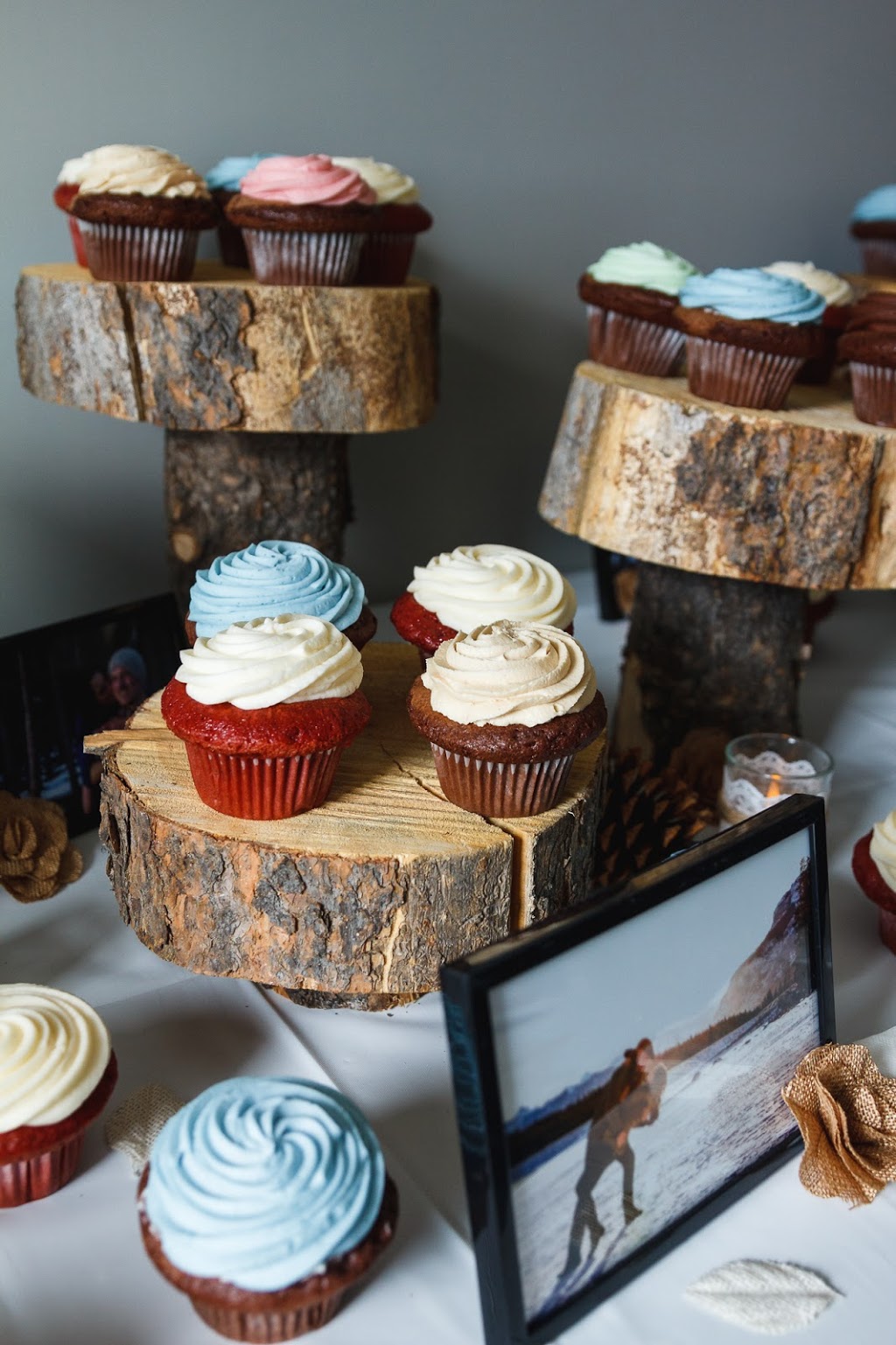 Crave Cookies and Cupcakes Willow Park | 222-10816 Macleod Trail, Calgary, AB T2J 5N8, Canada | Phone: (403) 270-2728