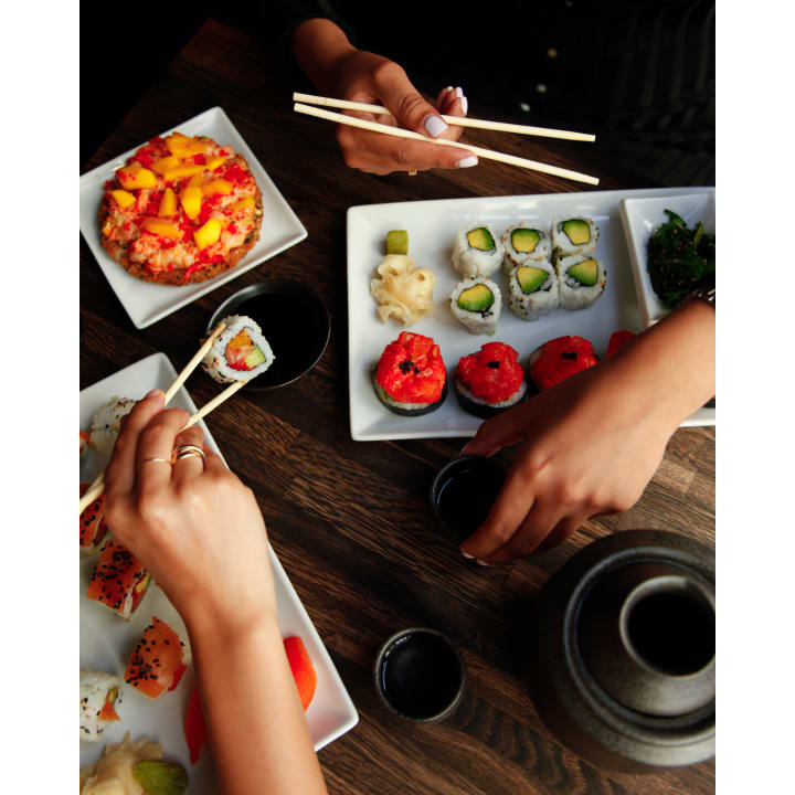 Sushi Shop | 975 Boulevard Roméo-Vachon N, Dorval, QC H4Y 1H1, Canada | Phone: (514) 631-9634