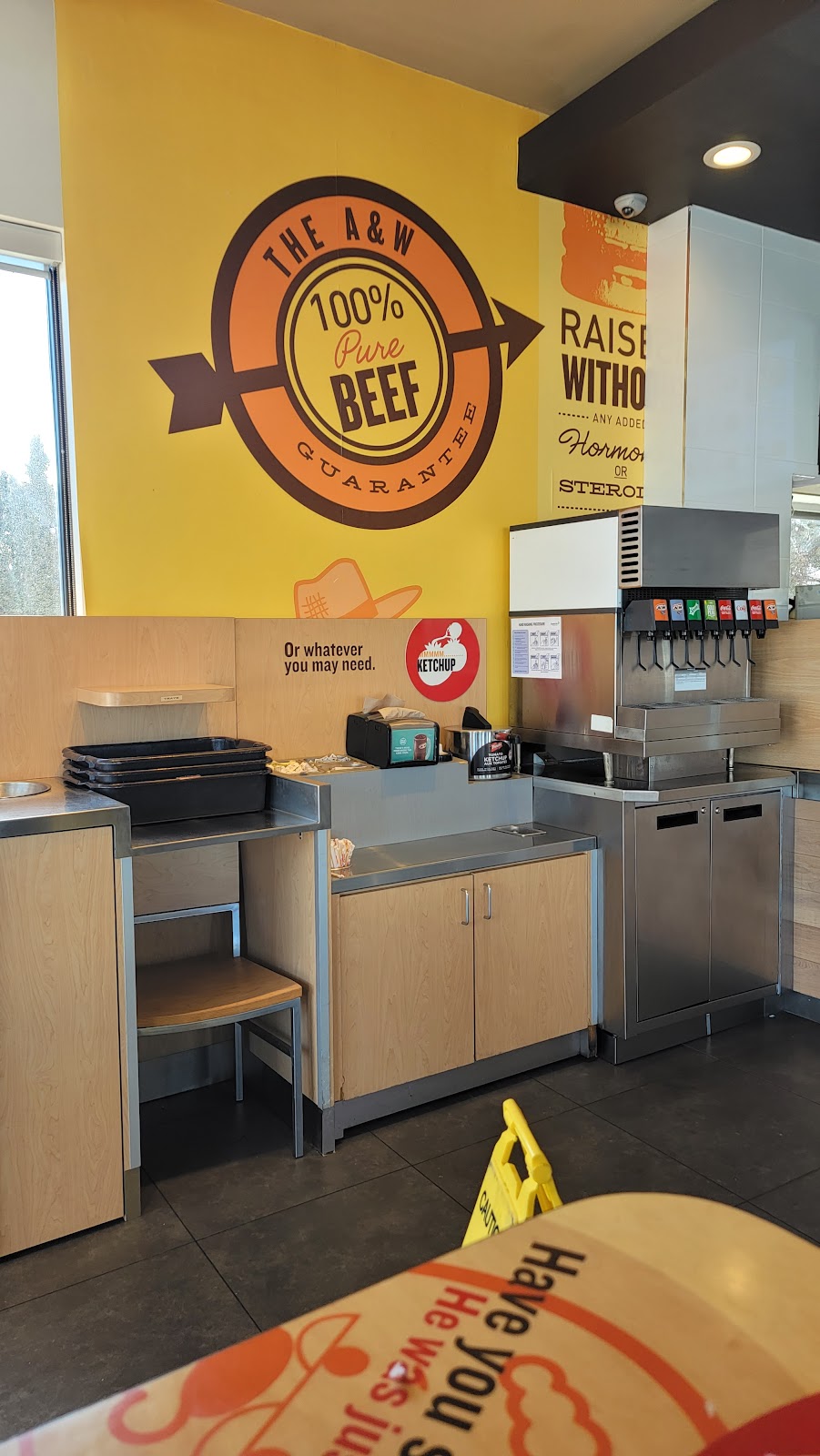 A&W Canada | 419 Wharncliffe Rd S, London, ON N6J 2M6, Canada | Phone: (519) 438-5281