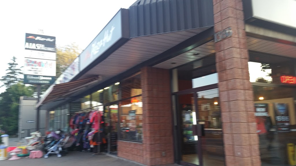 Pizza Hut | 1386 Bayview Ave, Toronto, ON M4G 3A1, Canada | Phone: (416) 932-3211