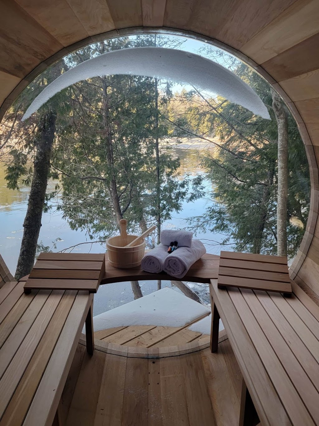 River Edge Cottage | 21 Sparrow Rd, Kinmount, ON K0M 2A0, Canada | Phone: (646) 954-7217
