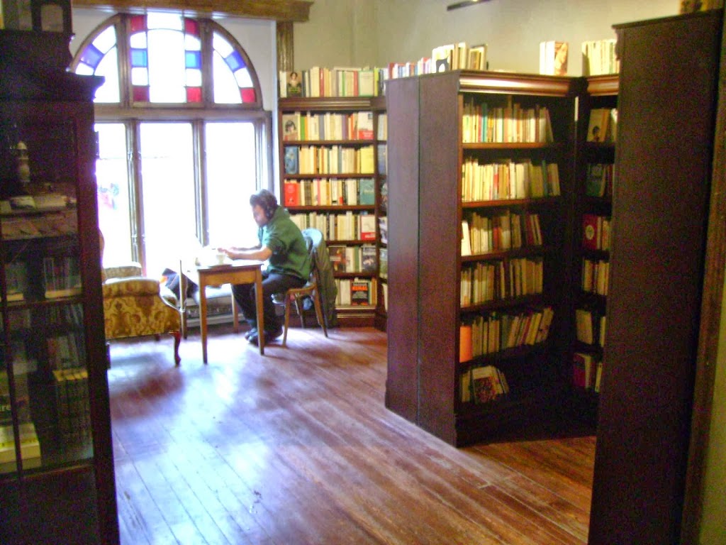 Librairie Saint-Jean-Baptiste | 565 Rue Saint-Jean, Québec, QC G1R 1P5, Canada | Phone: (581) 999-0951