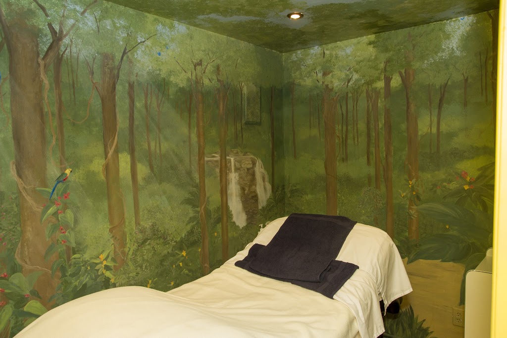 CocoMazzi Salon&Spa | 1 Elm Ave, Stoney Creek, ON L8G 2V9, Canada | Phone: (905) 662-1977