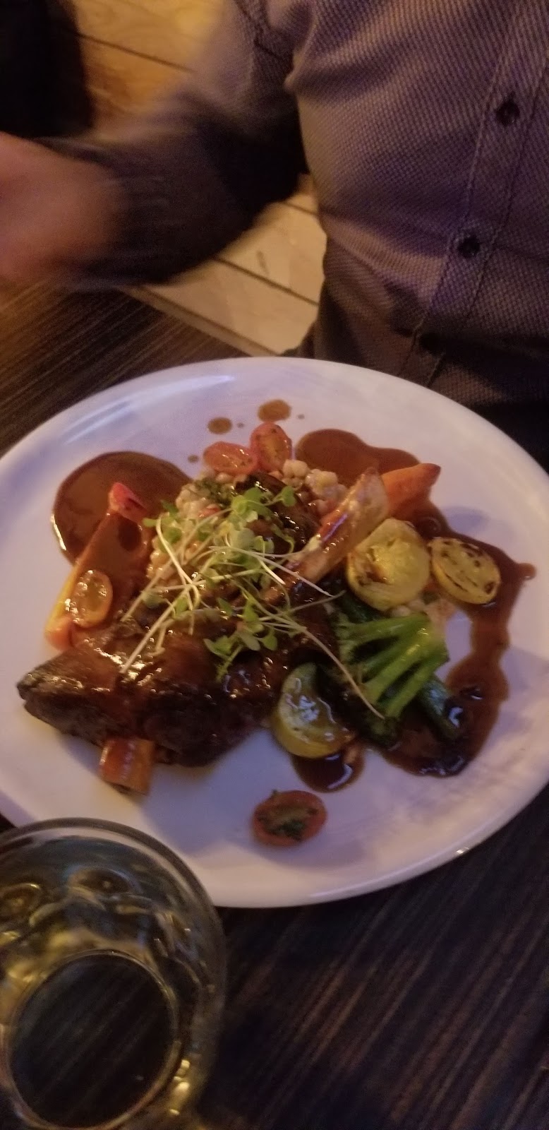 Resto-Bar La Galoche | 1065 Rue du Marché, Acton Vale, QC J0H 1A0, Canada | Phone: (450) 546-4011