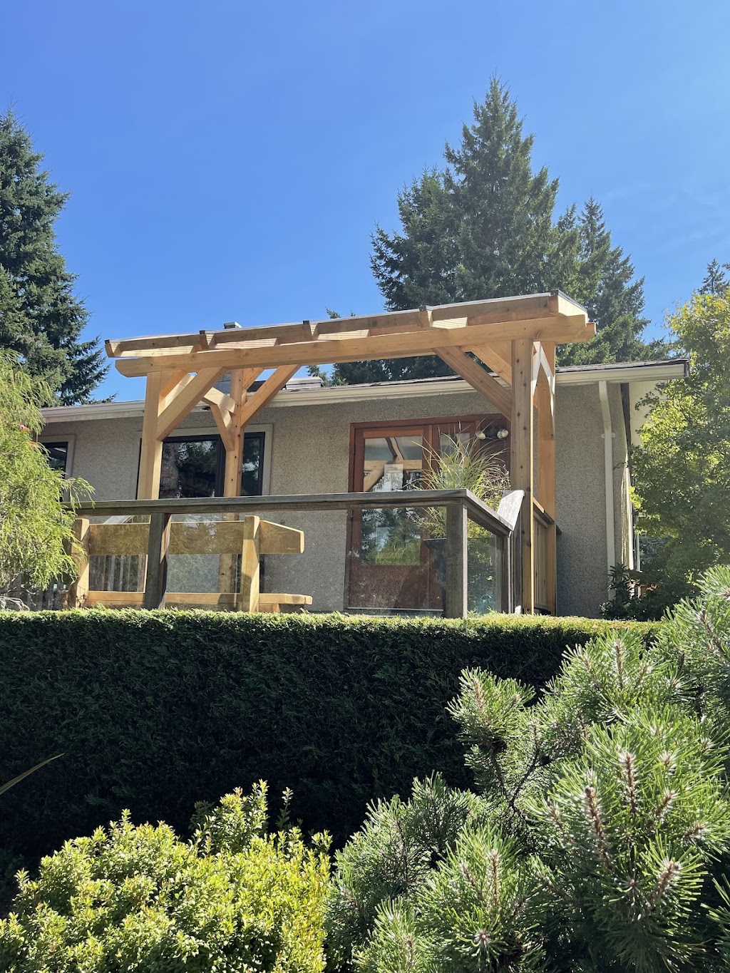 RGH Construction. Decks, Gates & Deer Fences | 6790 Bell McKinnon Rd, Duncan, BC V9L 6B7, Canada | Phone: (250) 710-7810