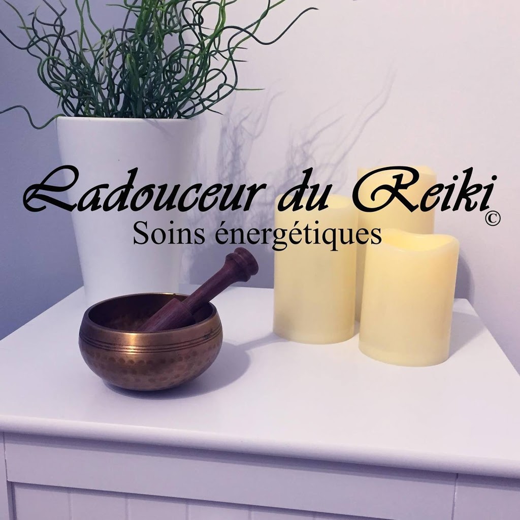 Ladouceur du Reiki | Boulevard des Hauteurs, Saint-Hippolyte, QC J8A 1A1, Canada | Phone: (450) 822-9515