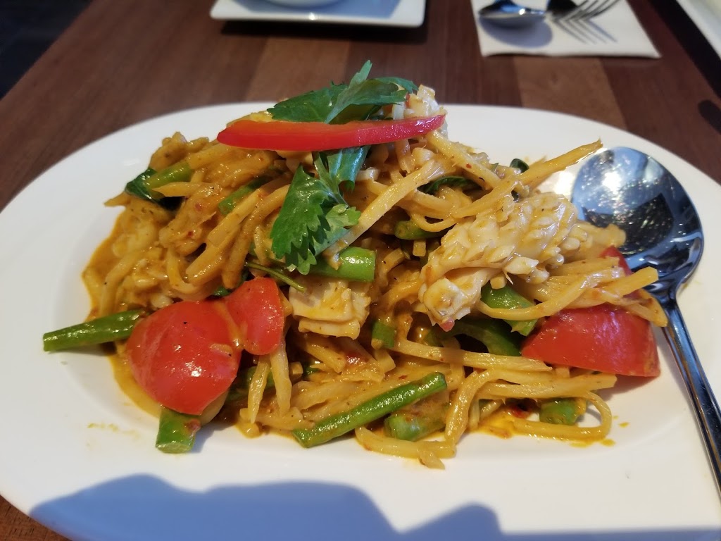 Thai Smile | 2520 Postmaster Dr, Oakville, ON L6M 5A8, Canada | Phone: (905) 465-9199