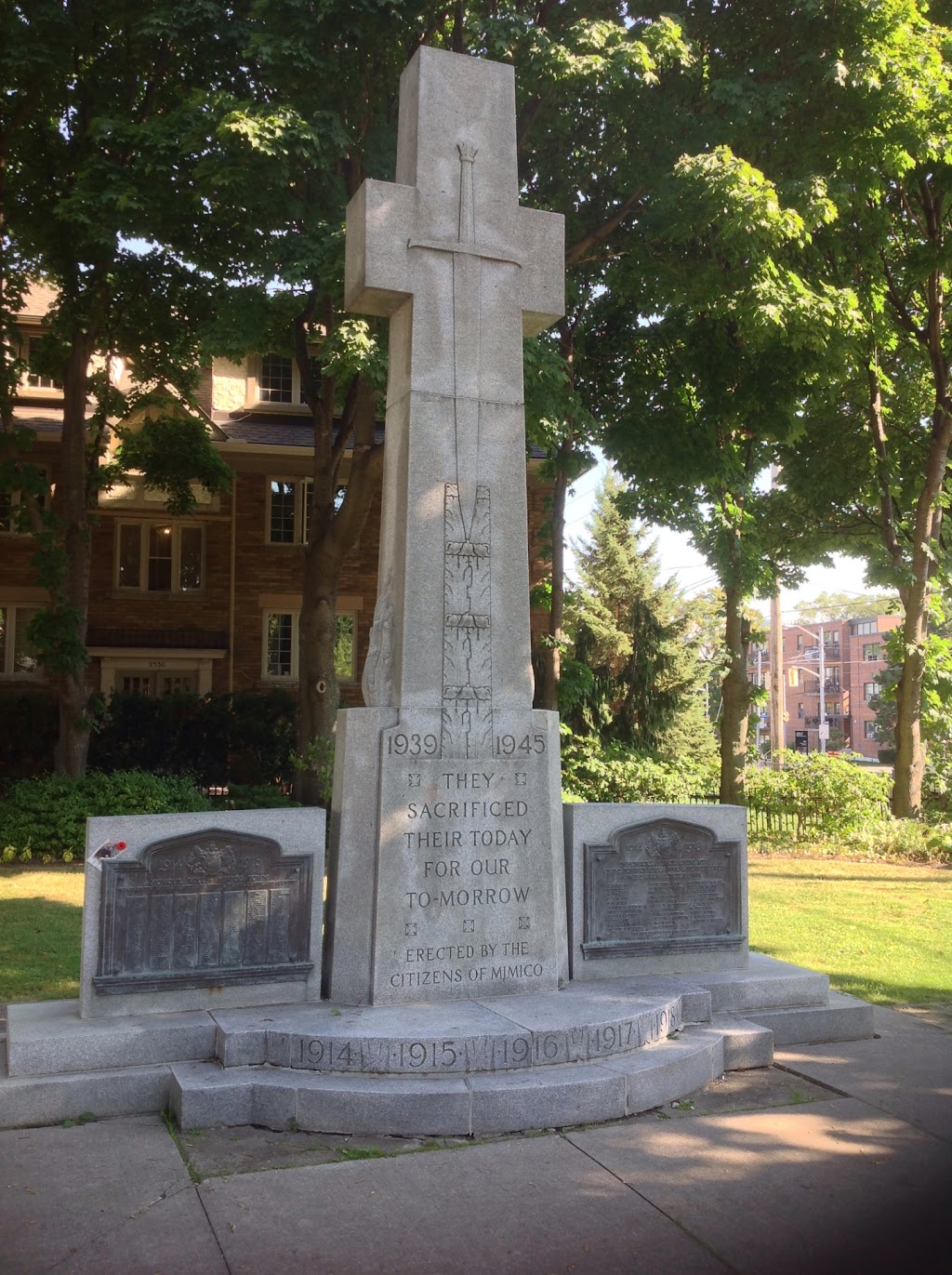 Vimy Ridge Parkette | 2546 Lake Shore Blvd W, Toronto, ON M9C 2Y2, Canada