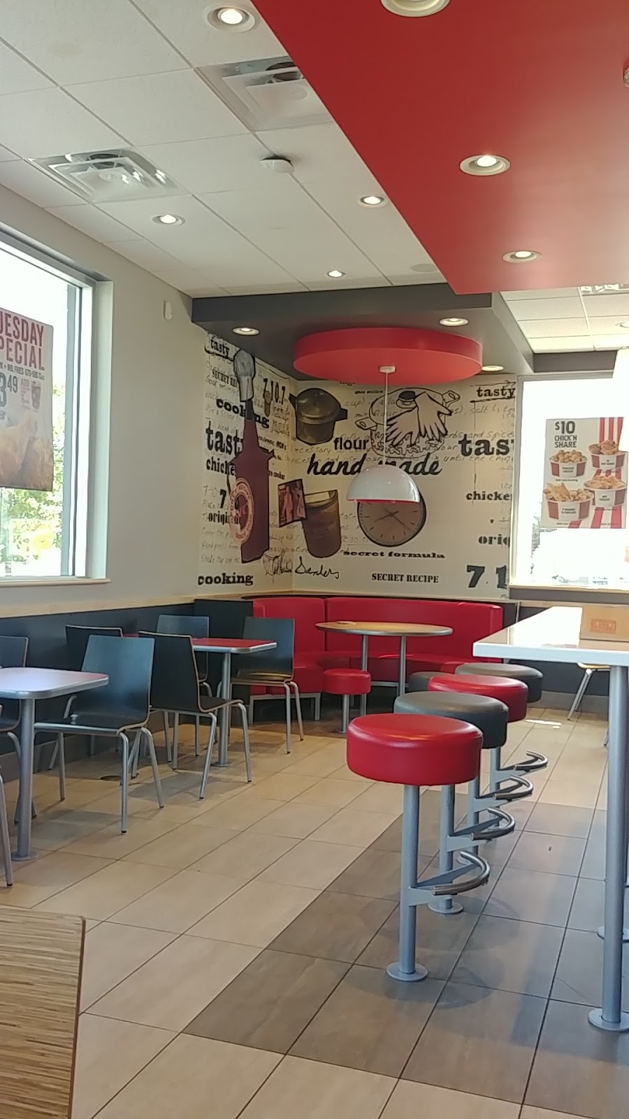 KFC | 2970 County Rd 43, Kemptville, ON K0G 1J0, Canada | Phone: (613) 258-3213