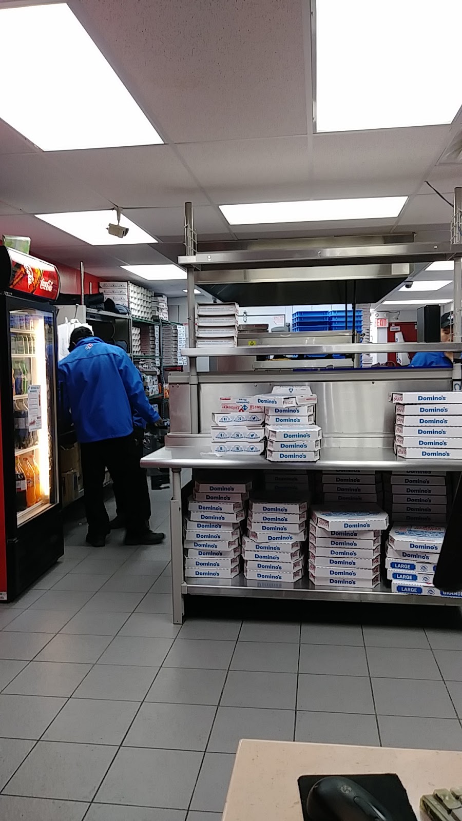 Dominos | 1906 Jane St, York, ON M9N 2T8, Canada | Phone: (647) 777-7775