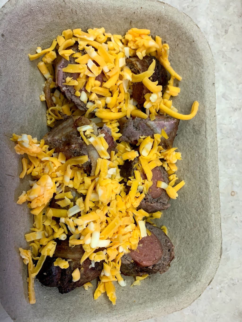 Grillz Weenie Wagon | 1525 Mary Pl, Didsbury, AB T0M 0W0, Canada | Phone: (403) 586-3437