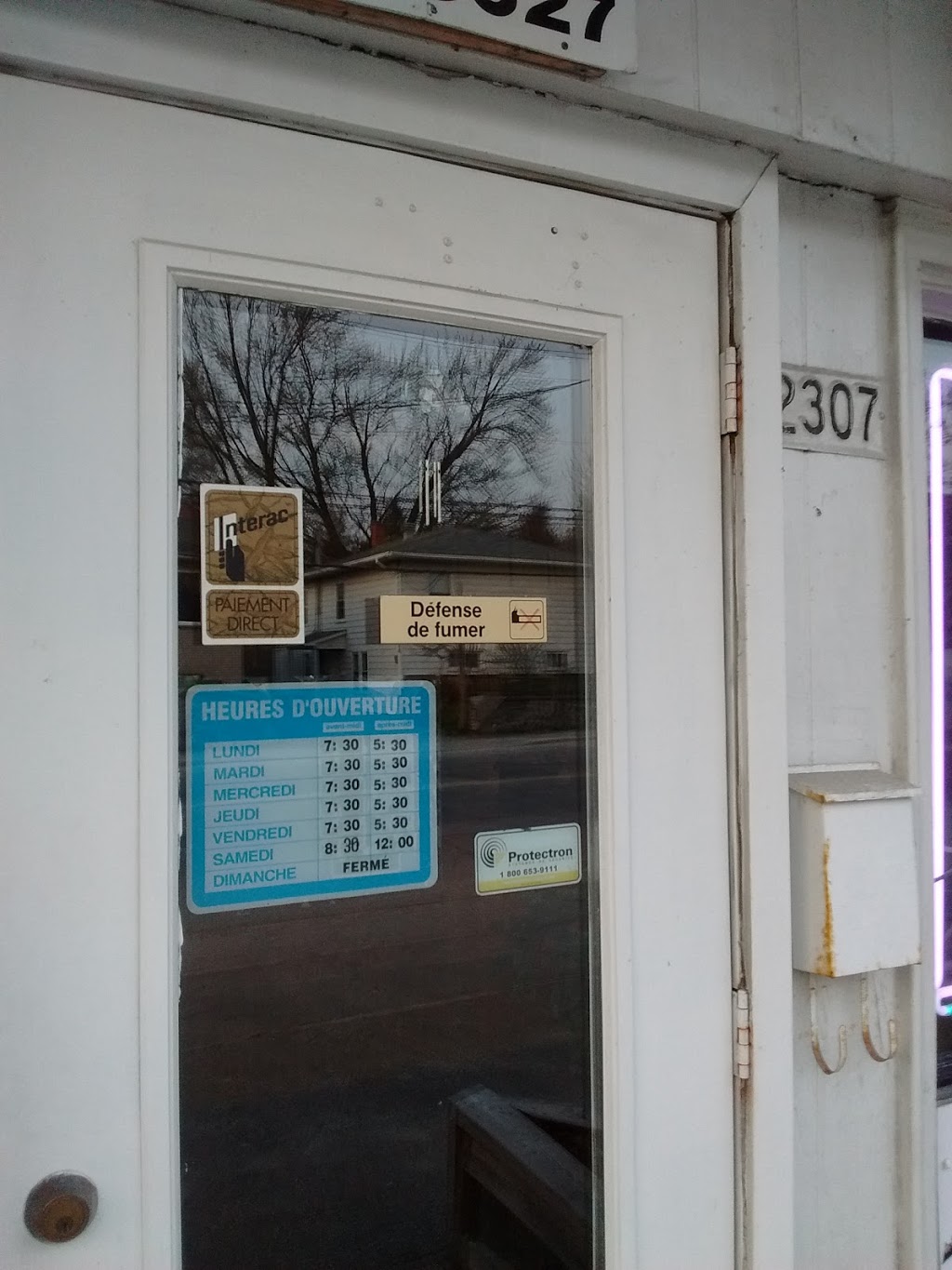 Nettoyeur Côté Savoie | 2307 Rue Galt O, Sherbrooke, QC J1K 1L1, Canada | Phone: (819) 569-3527