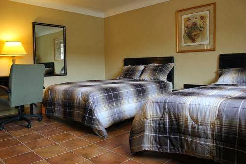 iCheck Inn Motel | 2763 Howard Ave, Windsor, ON N8X 3X7, Canada | Phone: (519) 915-8727