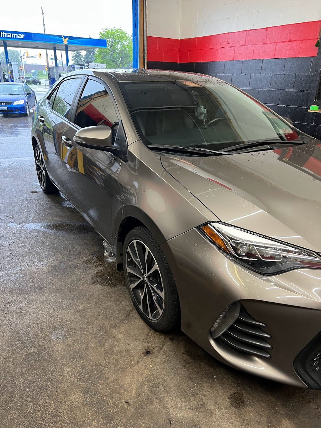 Oshawa Tint | 678 Simcoe St S unit 5, Oshawa, ON L1H 4K3, Canada | Phone: (647) 695-7215
