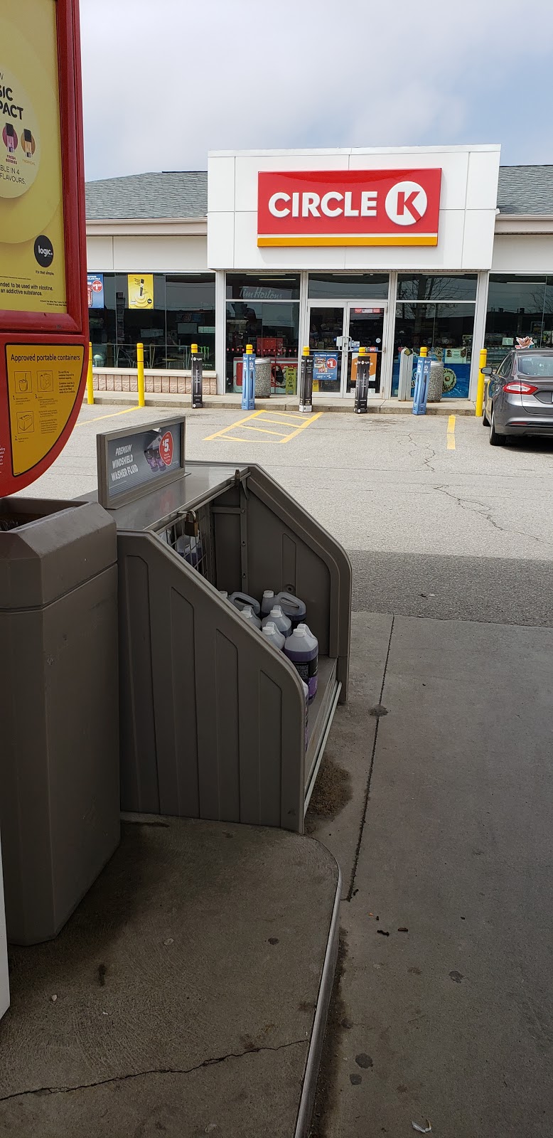 Esso | 435 Woodlawn Rd W, Guelph, ON N1K 1E9, Canada | Phone: (519) 837-9041