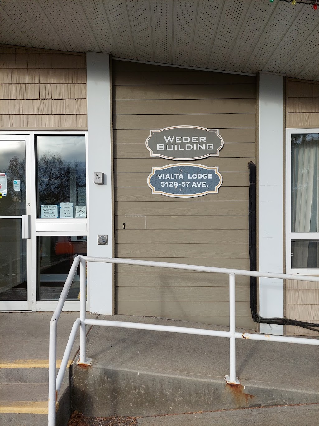 Vialta Lodge | 5128 57 Av, Viking, AB T0B 4N0, Canada | Phone: (780) 336-3353