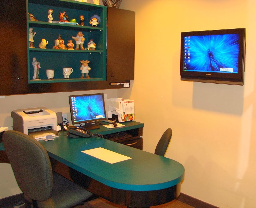 Dr. Bobby Brown and Associates | 33 City Centre Dr #145, Mississauga, ON L5B 2N5, Canada | Phone: (905) 267-4022