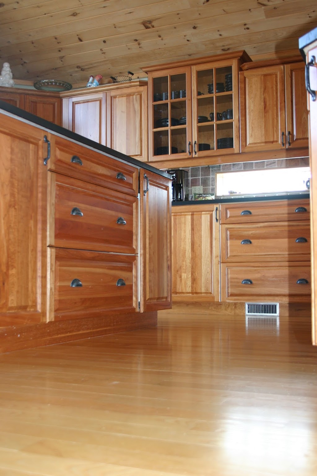 Classic Hardwood | 591 Maniece Ave, Peterborough, ON K9J 6X9, Canada | Phone: (705) 742-3301