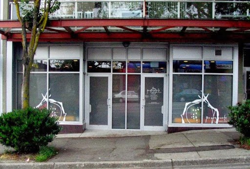 Pomegranate Community Midwives | 2647 E Hastings St, Vancouver, BC V5K 1Z5, Canada | Phone: (604) 255-5556