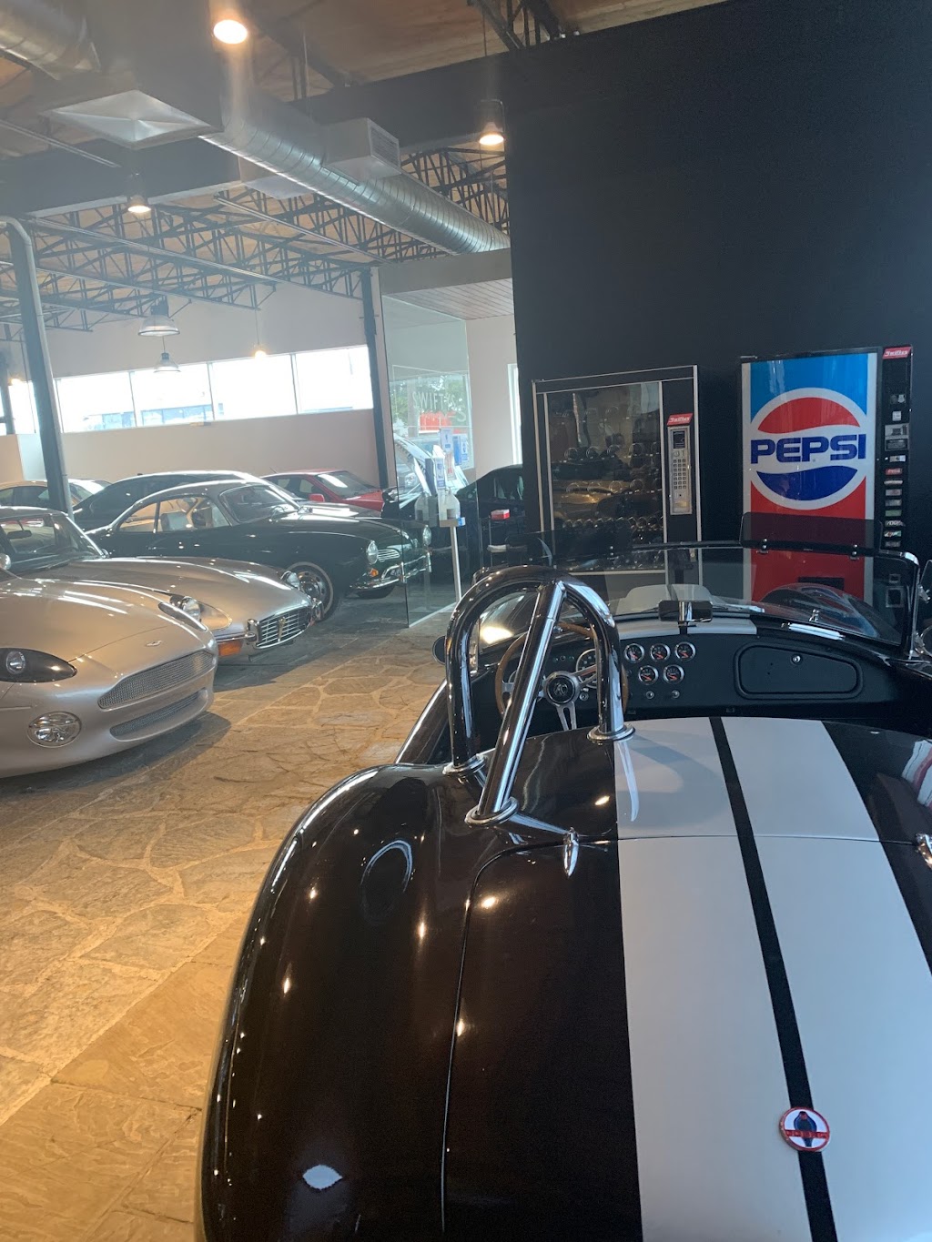 Swiftys Automobile Storage & Detailing | 5645 Rue Paré, Mont-Royal, QC H4P 1S1, Canada | Phone: (514) 448-6266