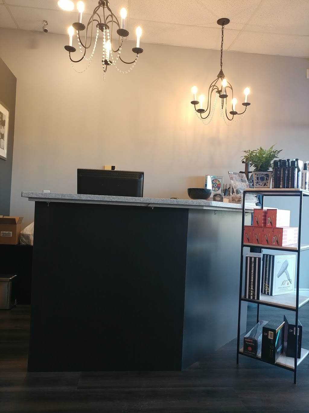 Pure Hair Studio | 645 Westmount Rd E, Kitchener, ON N2E 3S3, Canada | Phone: (519) 744-4211
