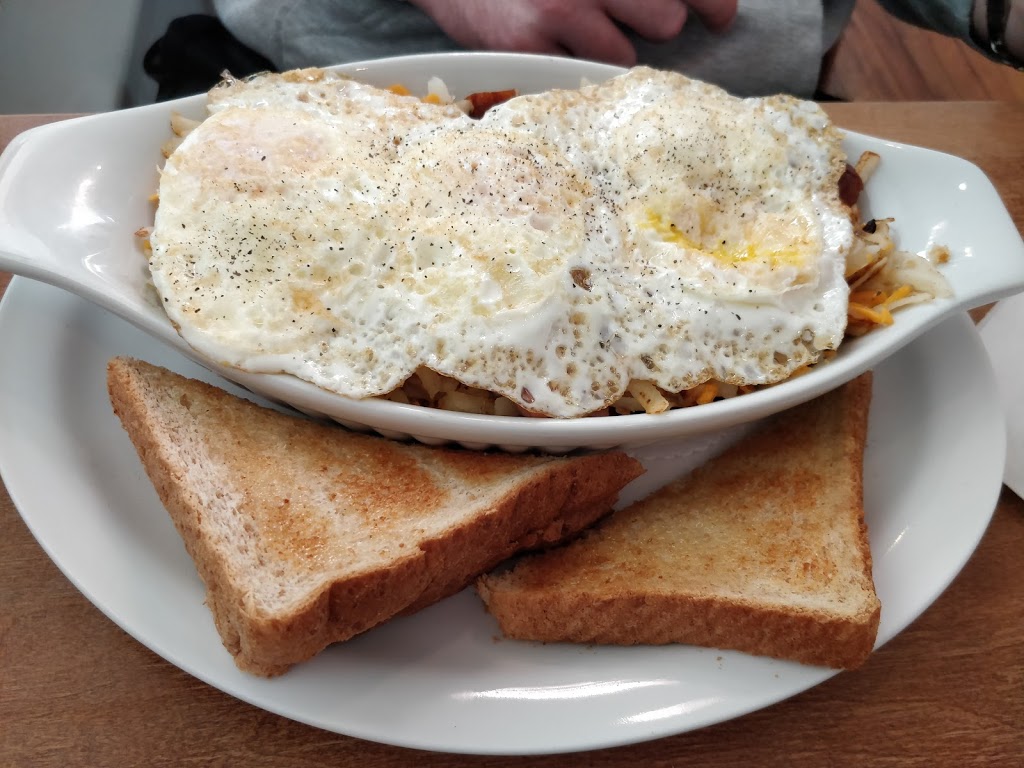 Flippin Eggs Goderich | 81643 Bluewater Hwy, Goderich, ON N7A 3Y2, Canada | Phone: (519) 612-2020