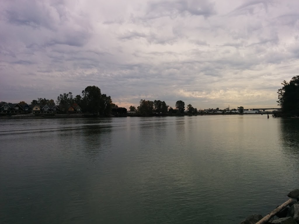 Quayside Park | 1260 Quayside Dr, New Westminster, BC V3M 7B1, Canada
