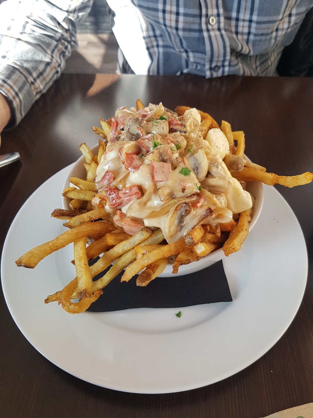 Okanagan Street Food | 812 Crowley Ave, Kelowna, BC V1Y 7G7, Canada | Phone: (778) 478-0807