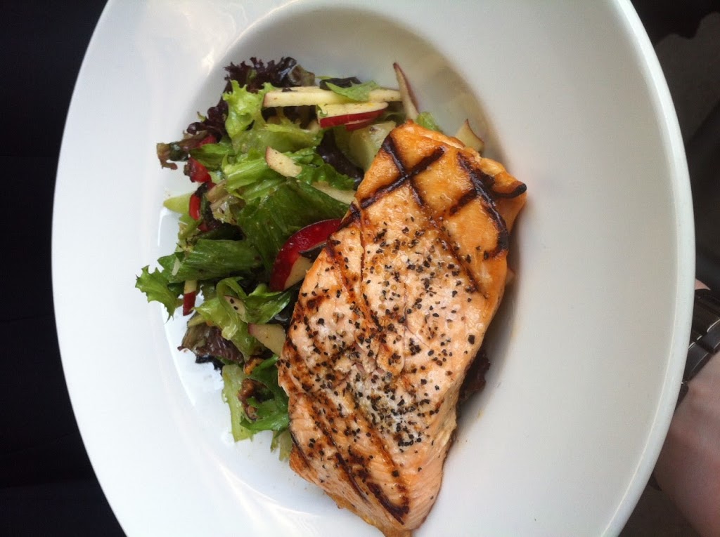 South Forty2 Restaurant | 4206 Macleod Trail, Calgary, AB T2G 2R7, Canada | Phone: (403) 287-2700