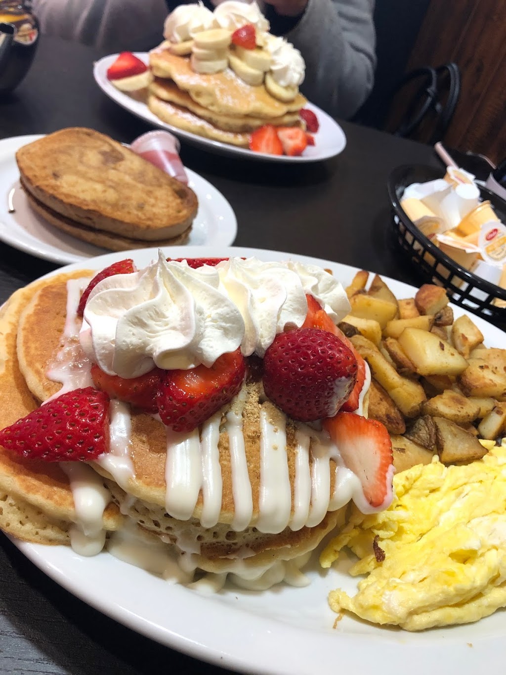 Stacked Pancake & Breakfast House | 1220 Brant St Unit #3C, Burlington, ON L7P 1X8, Canada | Phone: (289) 313-7306