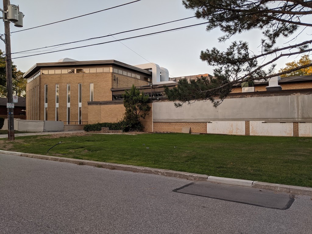 Clanton Park Synagogue | 11 Lowesmoor Ave, North York, ON M3H 3H6, Canada | Phone: (416) 633-4193