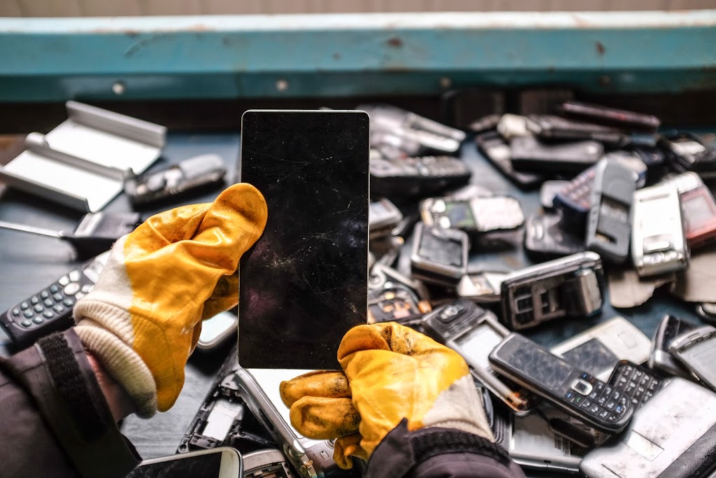 Electronic Recycling Association | 1200 Sherwin Rd #403, Winnipeg, MB R3H 0K4, Canada | Phone: (204) 515-3226