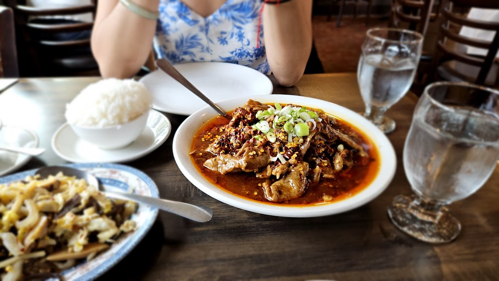 Silver Dragon Restaurant (Banff) | 109 Spray Ave, Banff, AB T1L 1J9, Canada | Phone: (403) 762-3939