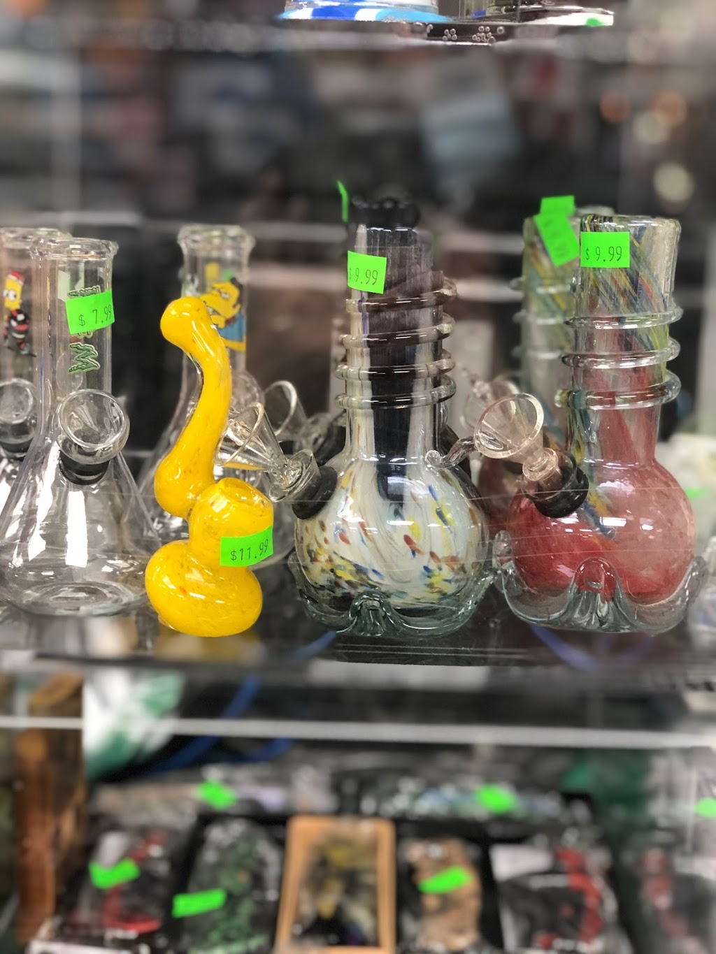 Springbank Head shop | 360 Springbank Dr #6, London, ON N6J 1G5, Canada | Phone: (519) 474-3339