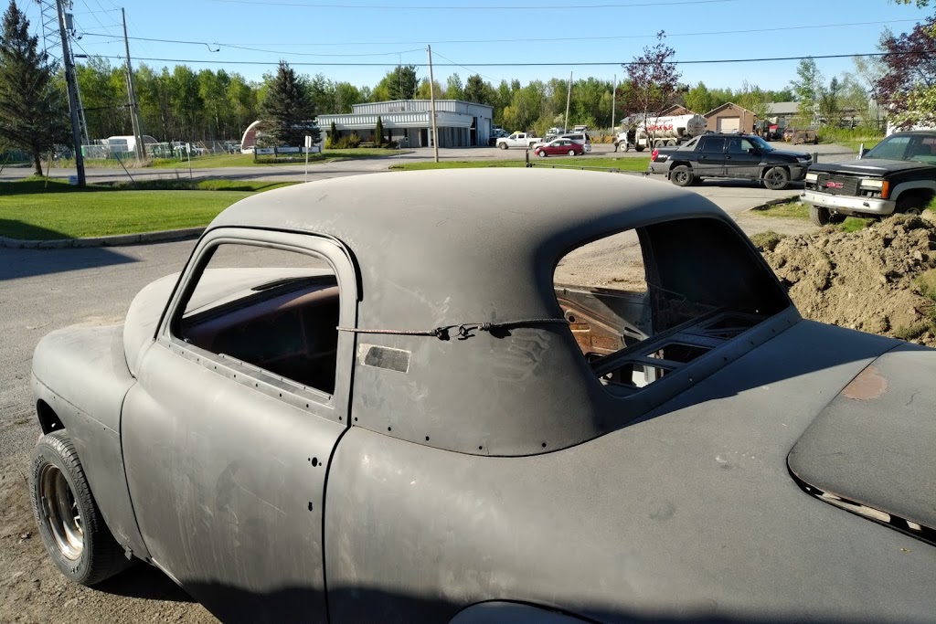 Dezs Paint Shop | 1346 Coker St, Greely, ON K4P 1A1, Canada | Phone: (613) 821-3520