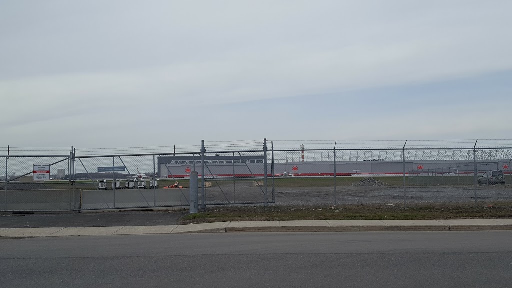 CARSTAR Dorval | 2106 Avenue Chartier, Dorval, QC H9P 1H3, Canada | Phone: (514) 422-8998