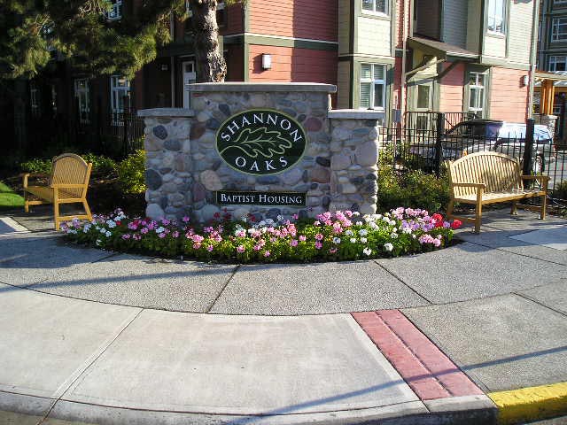 Shannon Oaks-Oak Bay | 2000 Goldsmith St, Victoria, BC V8R 0A2, Canada | Phone: (250) 595-6257
