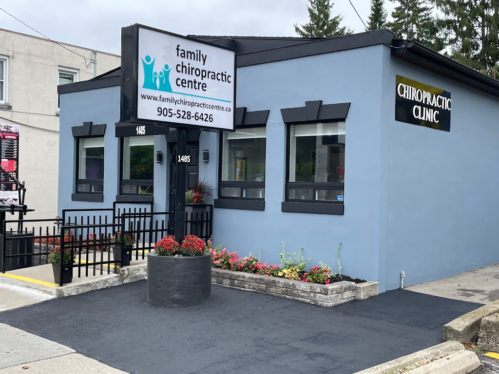 Family Chiropractic Centre | 1485 Main St W, Hamilton, ON L8S 1E1, Canada | Phone: (905) 528-6426