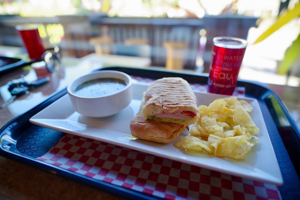 Les Cafés de Julie | 60 Côte Saint Grégoire, Québec, QC G1C 5T2, Canada | Phone: (418) 660-0802