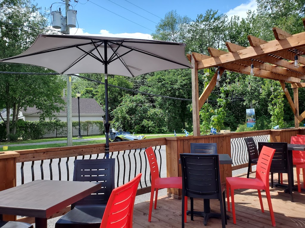 MacFerly - Brewer | 1111 Bd de lAnge Gardien N #114, LAssomption, QC J5W 1N7, Canada | Phone: (450) 589-1414