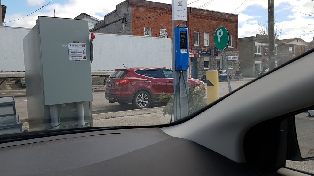 FLO EV DC Fast charger Charging Station | 4 County Rd 40, Norwood, ON K0L 2V0, Canada | Phone: (888) 356-8911