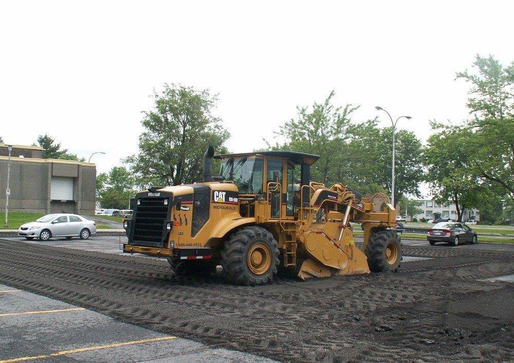 Fortin Asphalte Excavation, Division Pavage | 7000 Bd Industriel #4, Chambly, QC J3L 4X3, Canada | Phone: (450) 447-8842