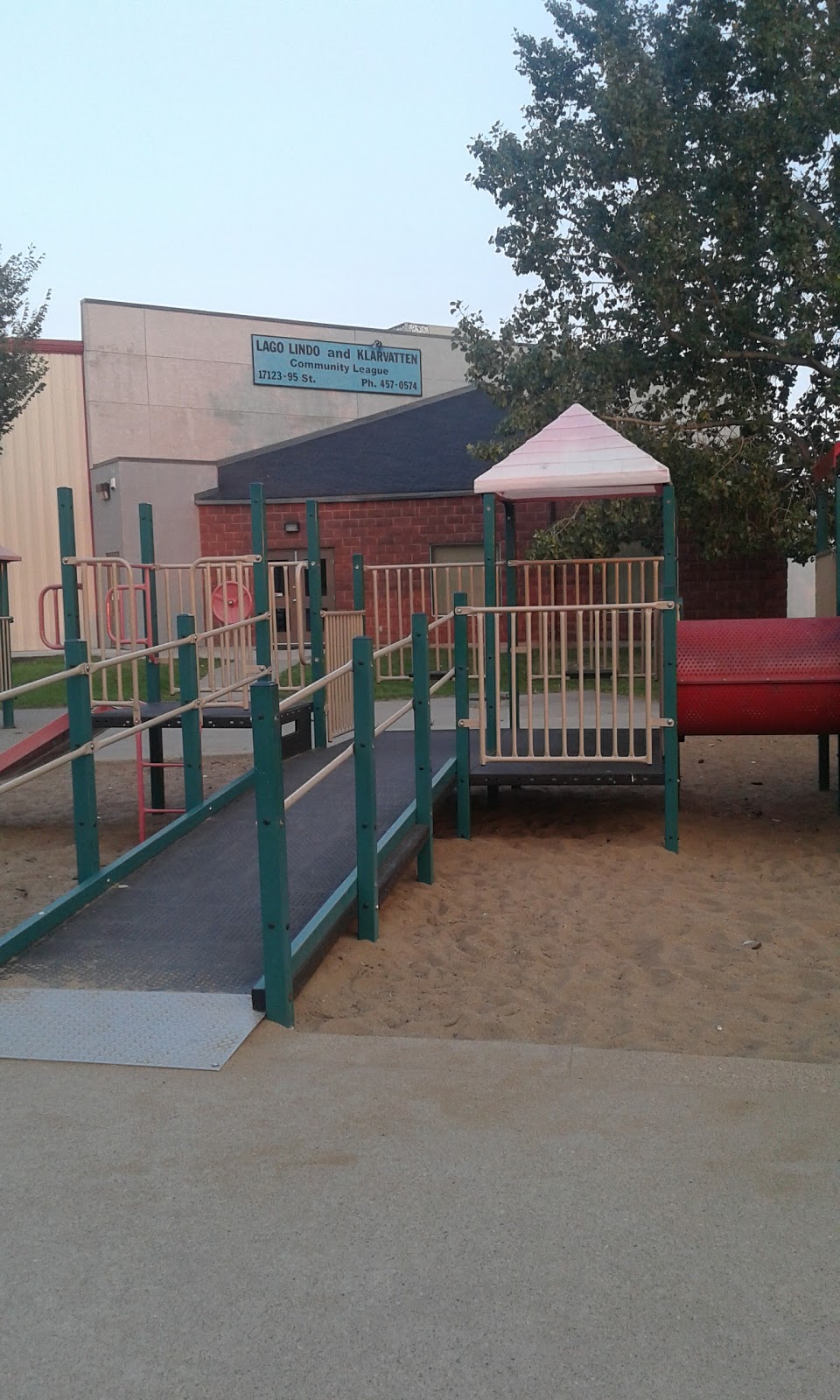 Lago Lindo Community League | 17123 95 St, Edmonton, AB T5Z 1Z9, Canada | Phone: (780) 457-0574