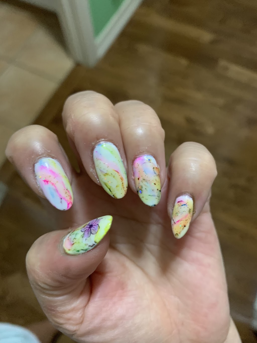 Lavish Nails & Spas | 6100 Regional Rd 57 Unit 10-11, Niagara Falls, ON L2J 1A3, Canada | Phone: (905) 356-8561