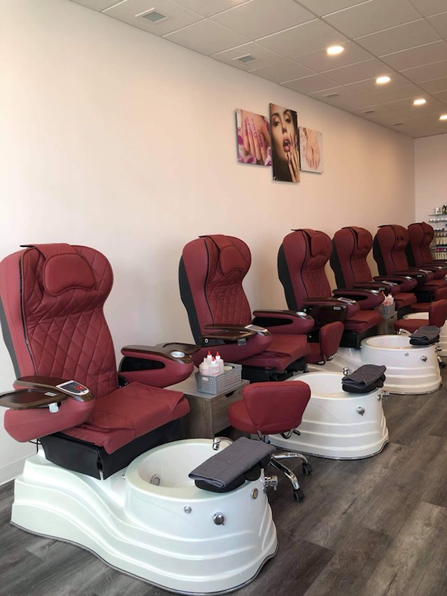 B & K nails salon | 3715 47 Ave #610, Sylvan Lake, AB T4S 0C8, Canada | Phone: (403) 864-5900