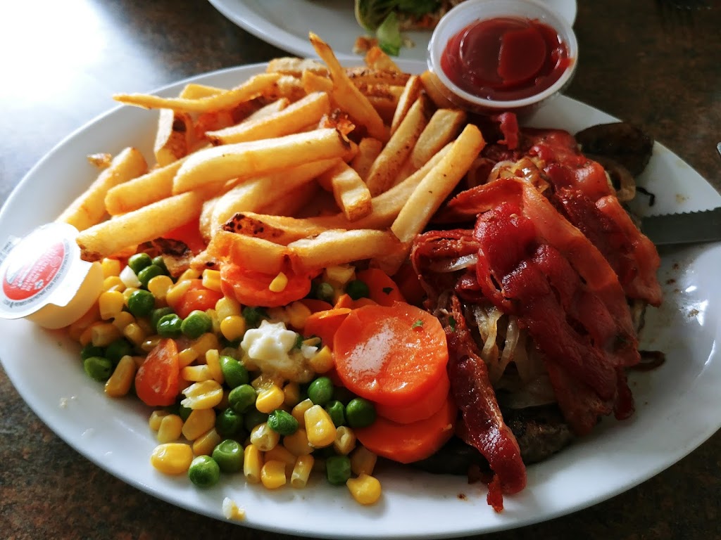 Café B C | 29670 ON-62, Bancroft, ON K0L 1C0, Canada | Phone: (613) 332-5315