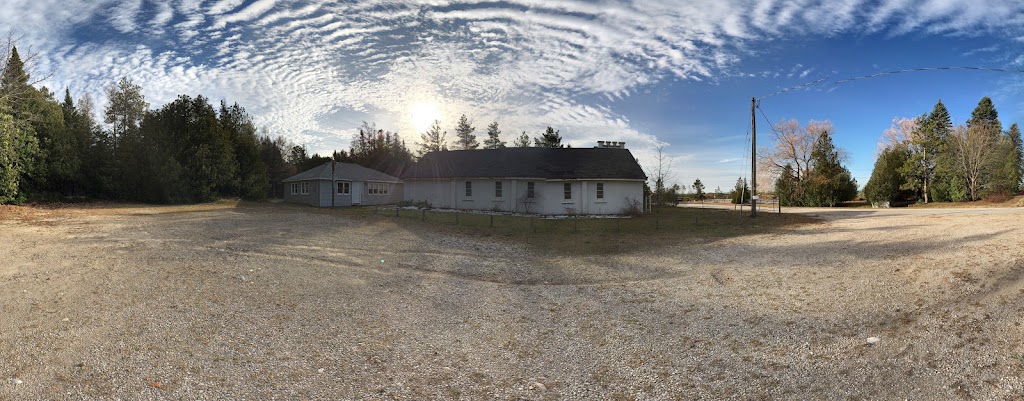 North Sauble Community Church | 911 King Edward Ave, Sauble Beach, ON N0H 2G0, Canada | Phone: (519) 534-6001