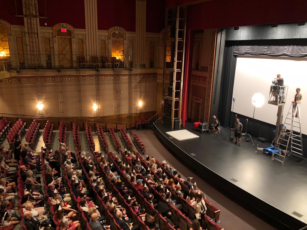 Outremont Theatre | 1248 avenue Bernard Ouest, Outremont, QC H2V 1V6, Canada | Phone: (514) 495-9944