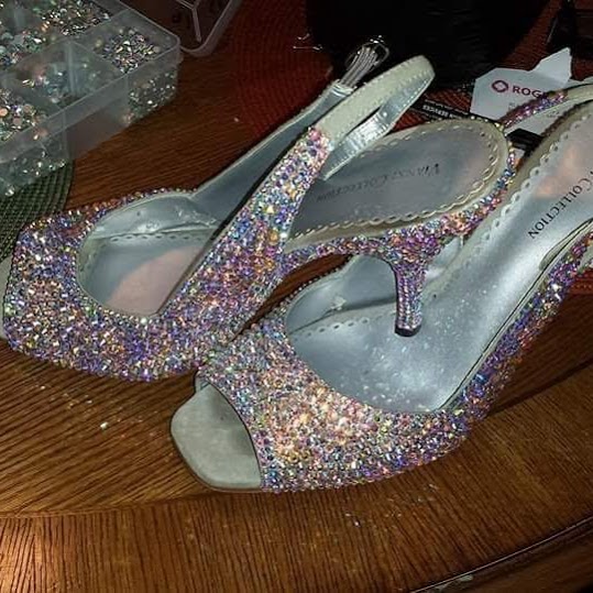 Custom By Shirley | 195 Manora Pl NE, Calgary, AB T2A 5J8, Canada | Phone: (403) 973-9220